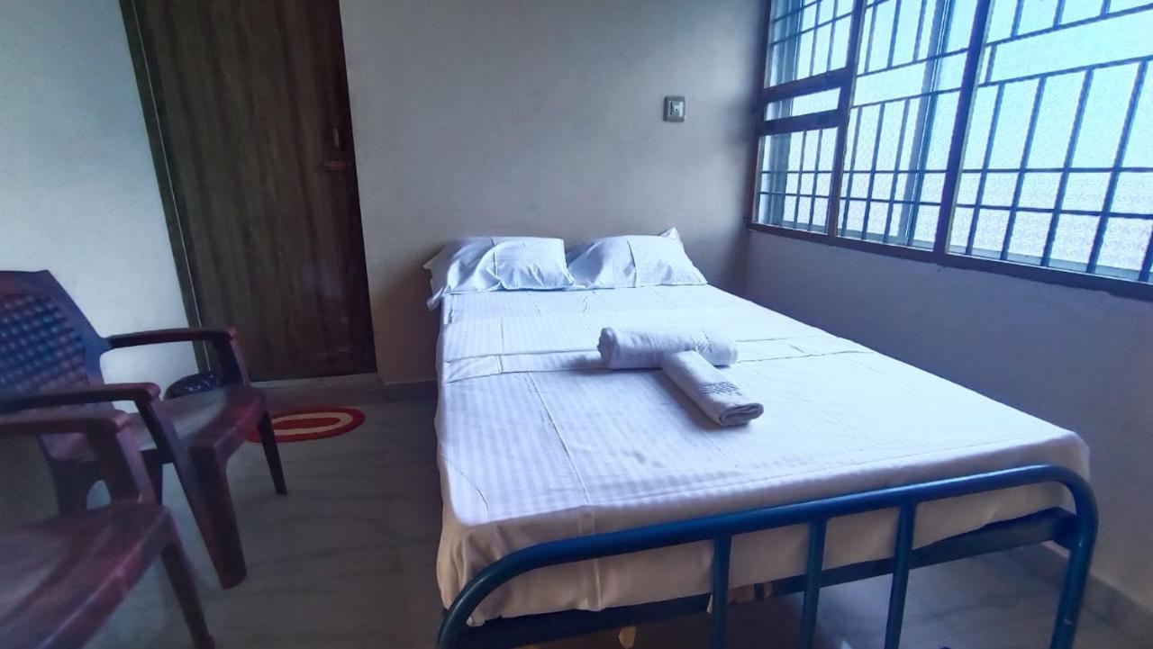 Thiru Arunai Guest House Tiruvannāmalai Eksteriør bilde